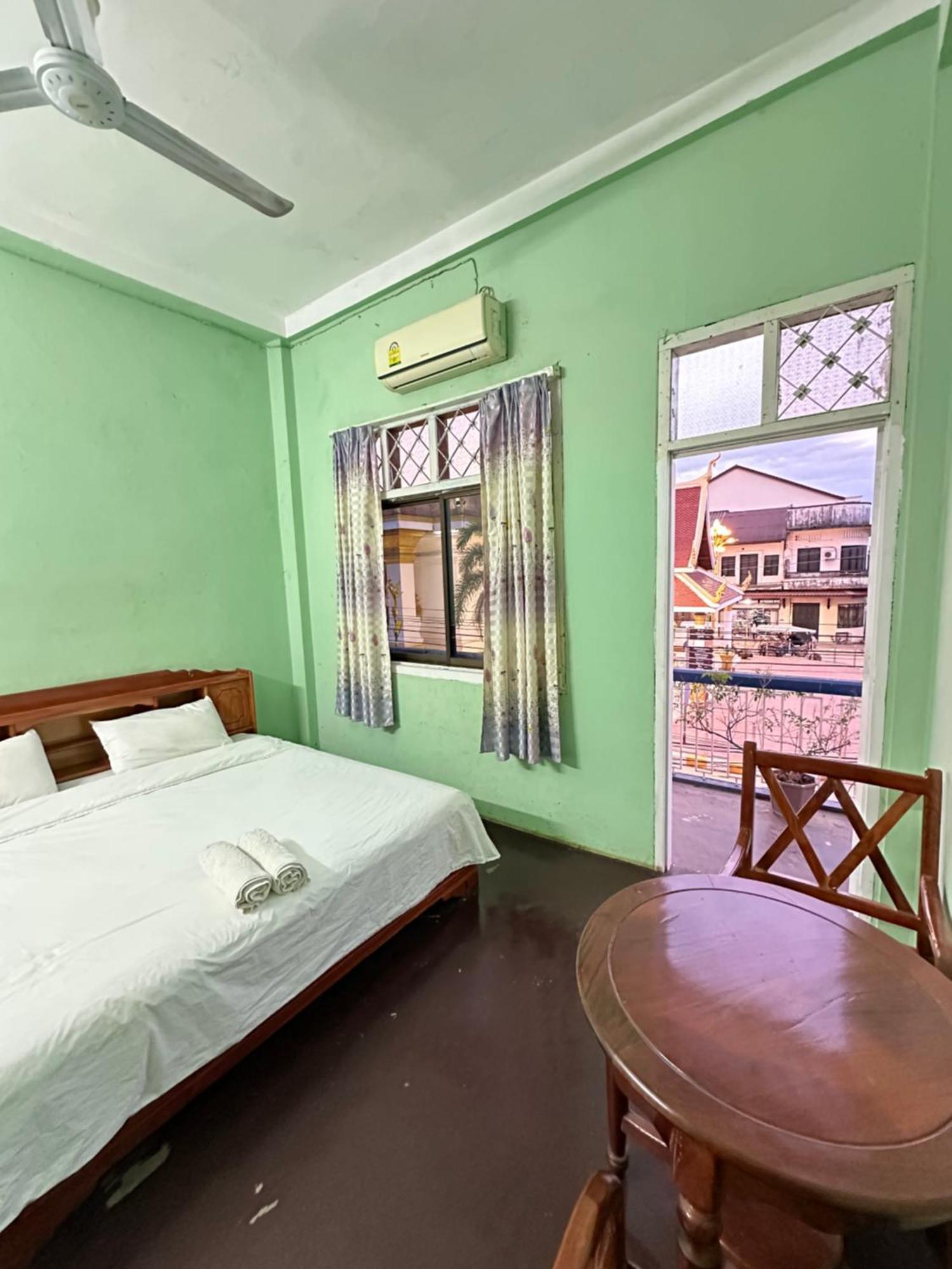 Kfg Guesthouse ターケーク エクステリア 写真