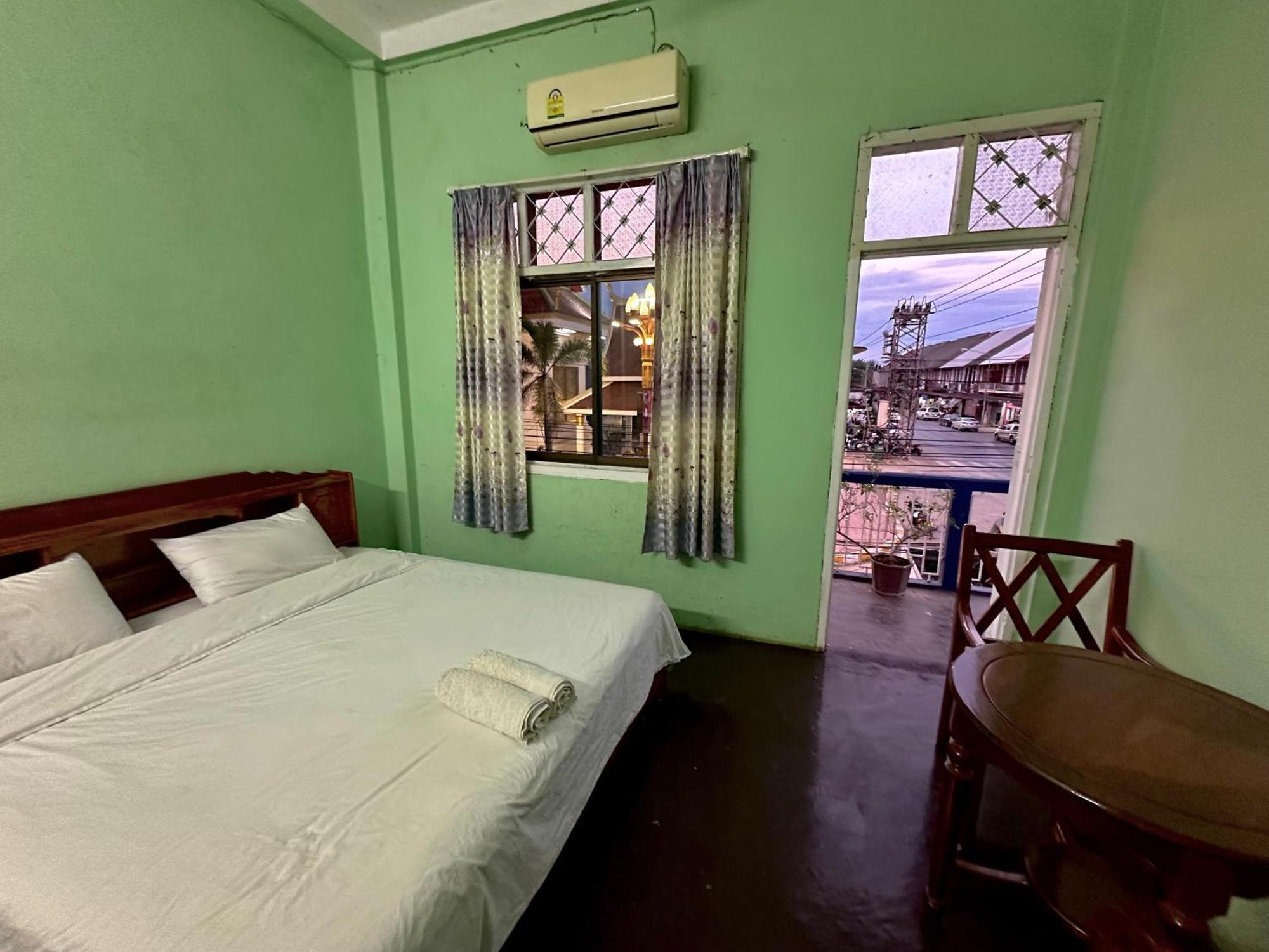 Kfg Guesthouse ターケーク エクステリア 写真